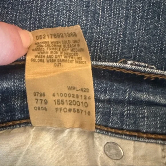 Levi’s Denim 9” Jean Shorts Women’s Size 16 - Picture 9 of 16